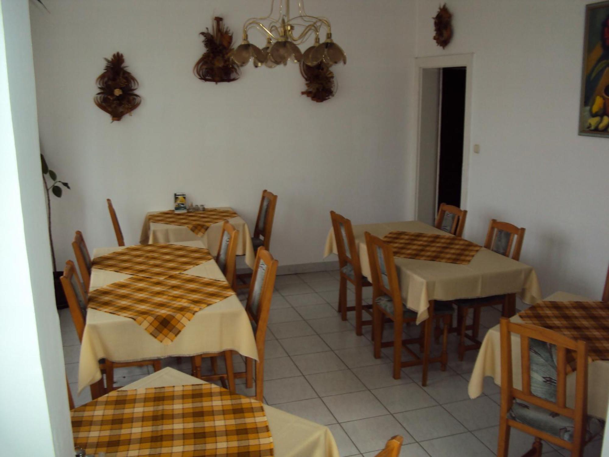 Fuezi Panzio Bed & Breakfast Sopron Exterior photo